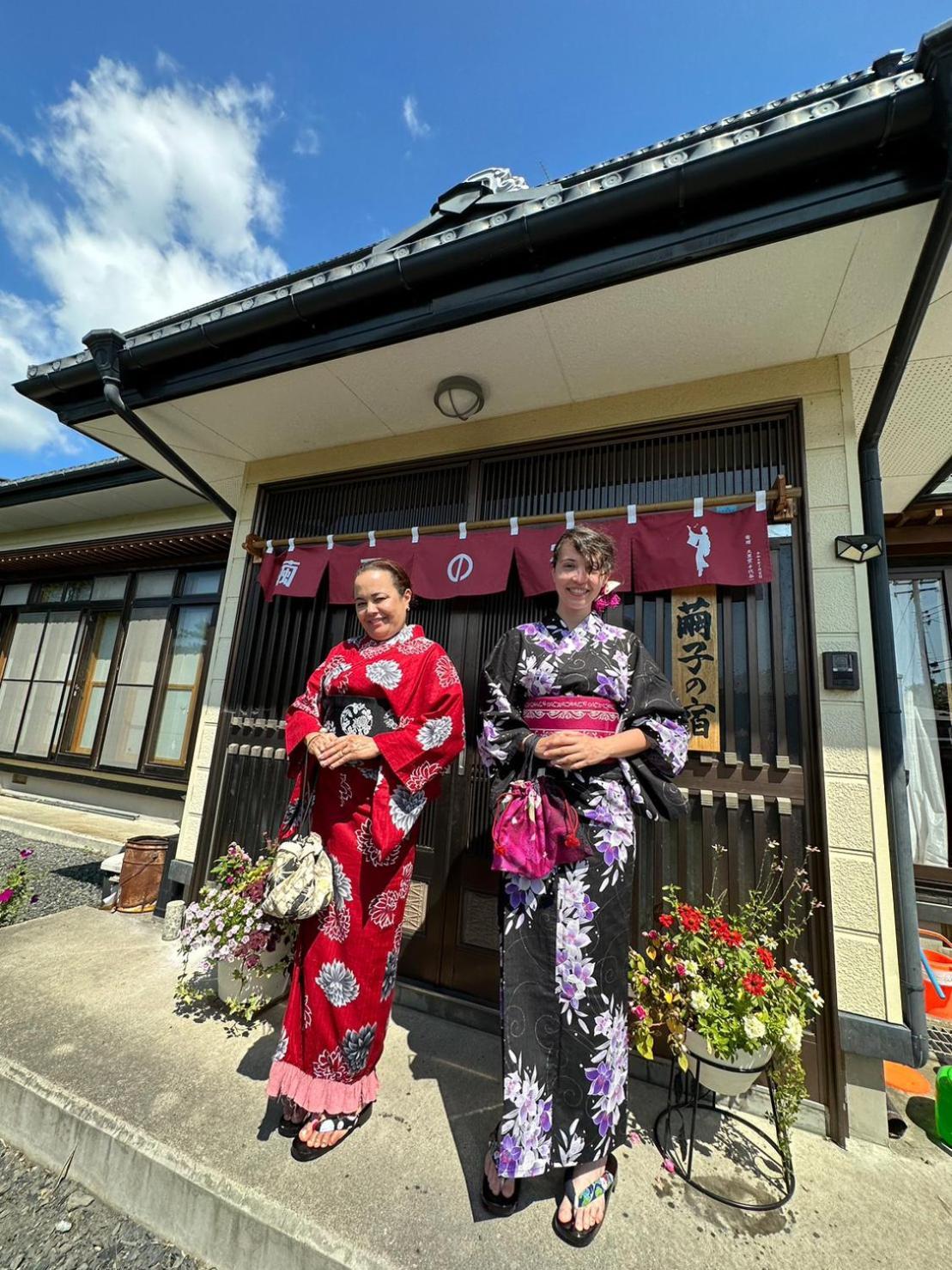 青森伝統芸能を楽しめる繭子の宿 Otel Hachinohe Dış mekan fotoğraf